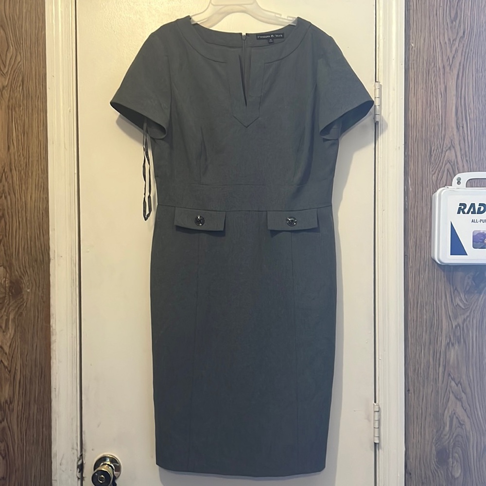Grey thick business casual dress. Size 12 with some stretch.